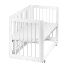 Load image into Gallery viewer, Tweeto Kube 3in1 Baby Cot White